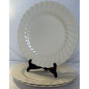 Myott 3 Dinner Plates Olde Chelsea Staffordshire England Swirled Edge Off White